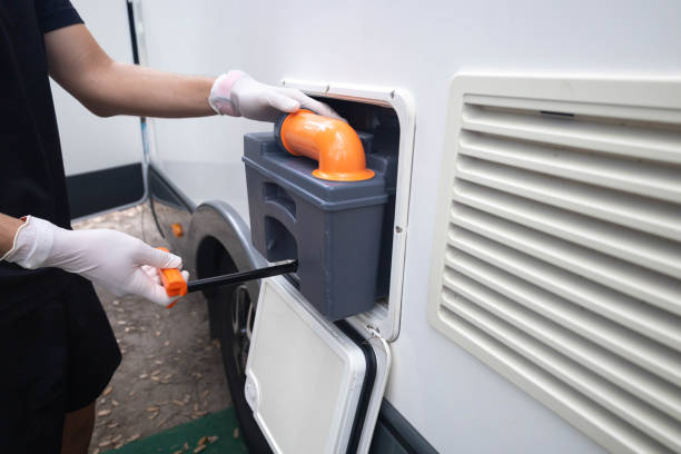 Portable Toilet Options We Offer in Carlyss, LA